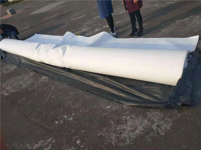 復合土工膜施工事項