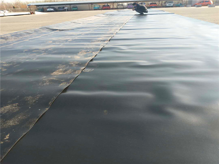 土工膜如何選購？防滲膜質(zhì)量如何區(qū)別？